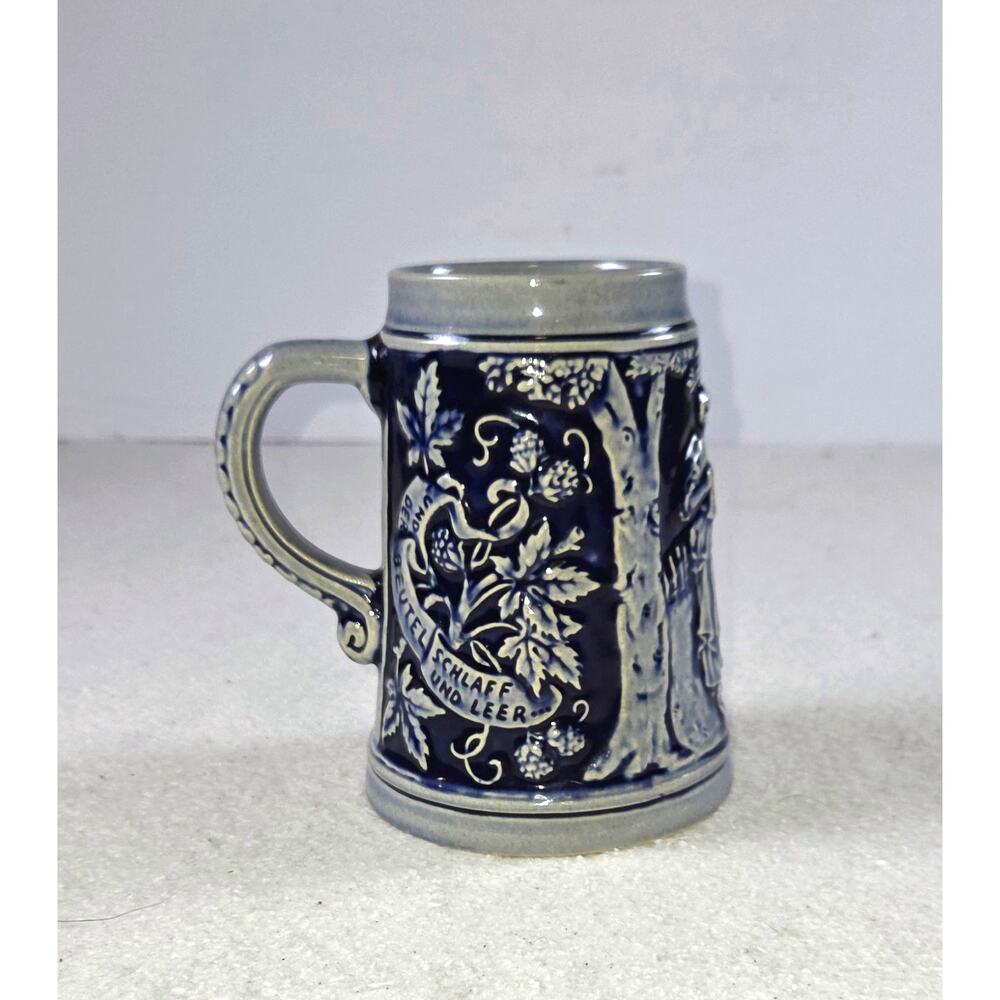 Vintage West Germany Raised Relief Beer Stein Cobalt Blue Grapevine Barware - Picture 3 of 6
